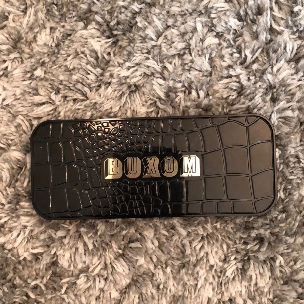 Buxom eyeshadow palette